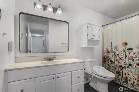2007 SW 318th Place Federal Way WA 98023