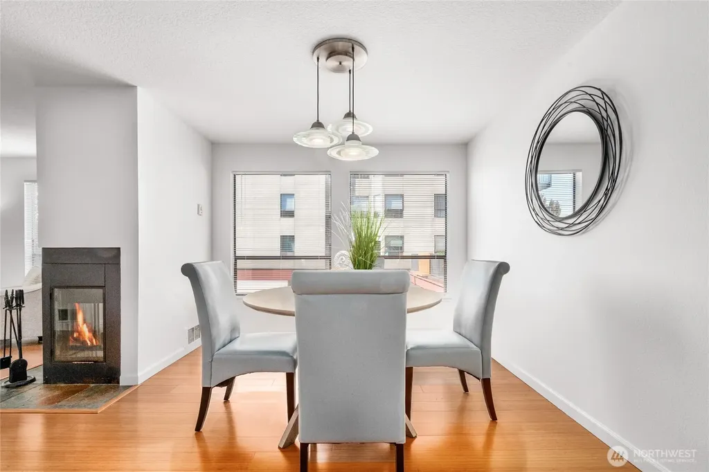 410 W Roy Street Seattle WA 98119