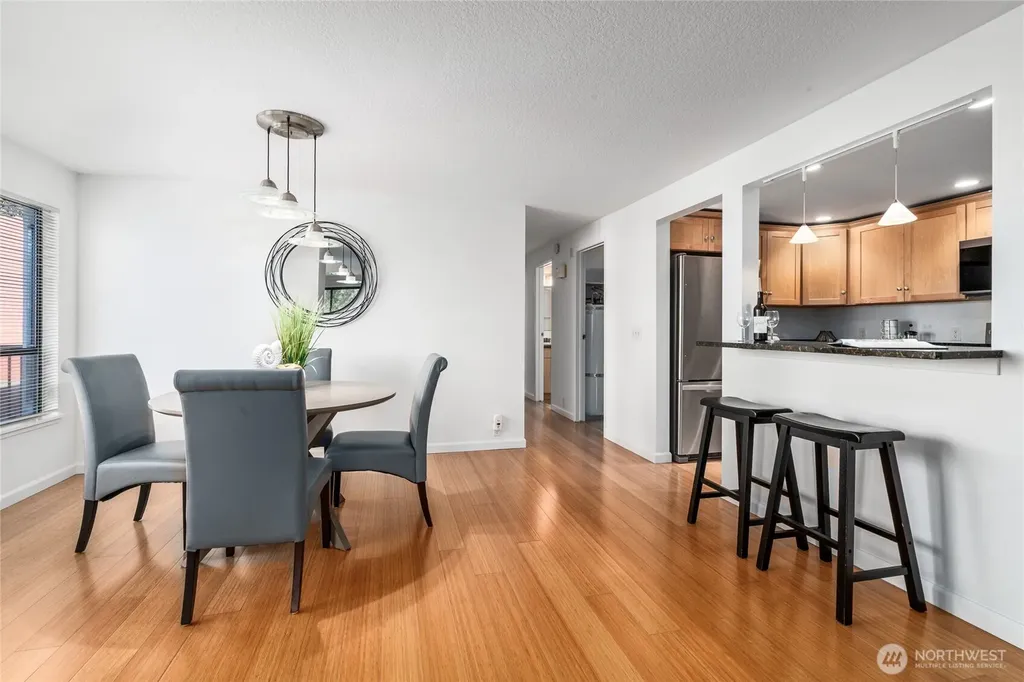 410 W Roy Street Seattle WA 98119