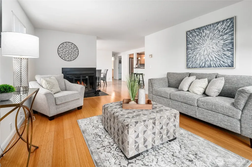 410 W Roy Street Seattle WA 98119
