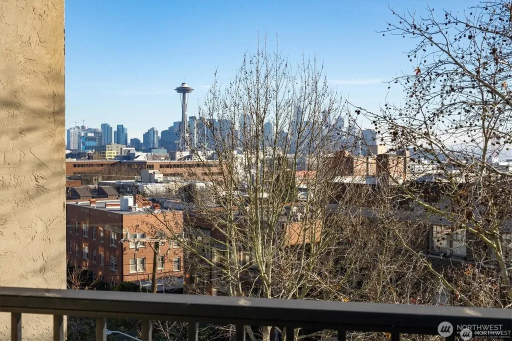 410 W Roy Street Seattle WA 98119