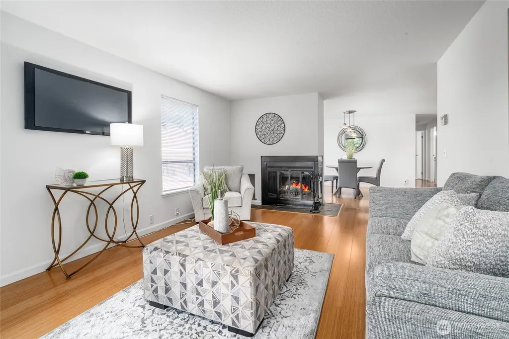 410 W Roy Street Seattle WA 98119