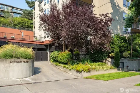 410 W Roy Street Seattle WA 98119