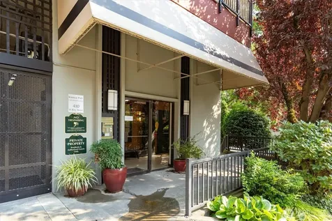 410 W Roy Street Seattle WA 98119