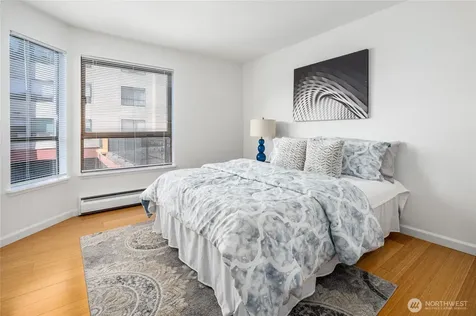 410 W Roy Street Seattle WA 98119