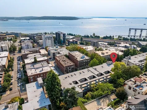 410 W Roy Street Seattle WA 98119