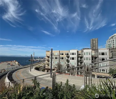 1900 Alaskan Way Seattle WA 98101