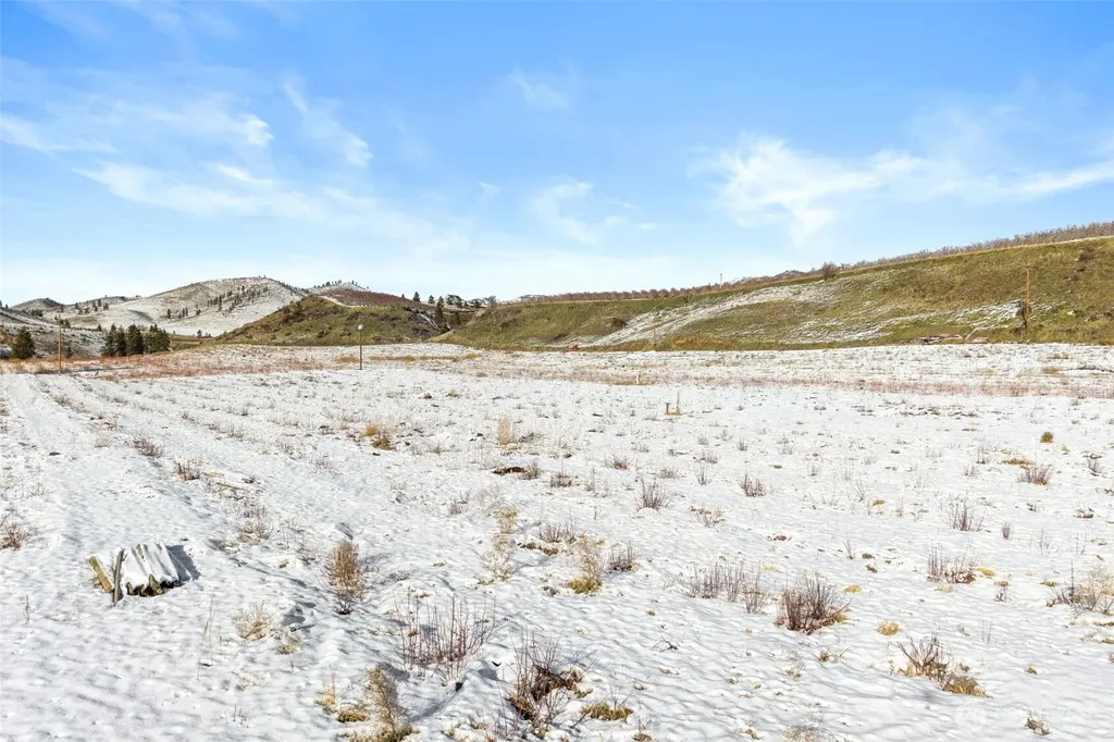 0 Boyd Loop Road Manson WA 98831