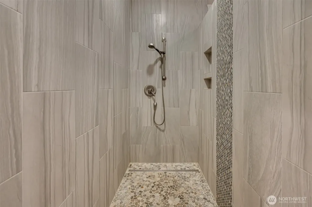 421 Woodland Heights Road Woodland WA 98674