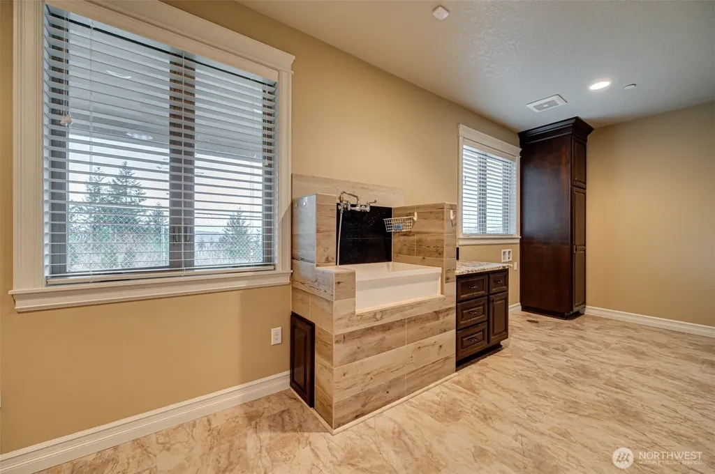 421 Woodland Heights Road Woodland WA 98674