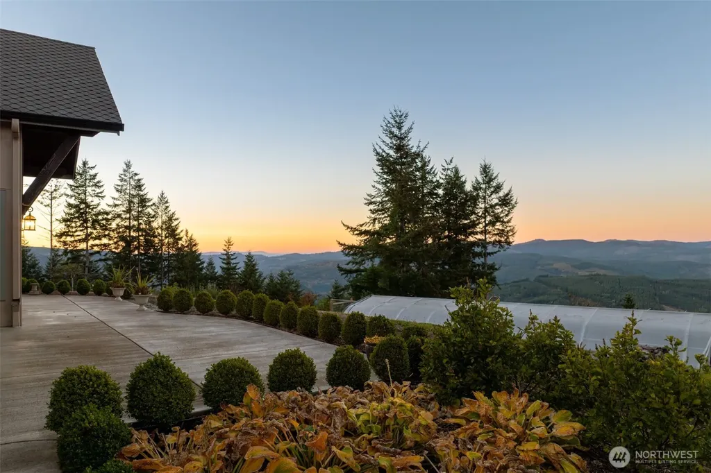 421 Woodland Heights Road Woodland WA 98674