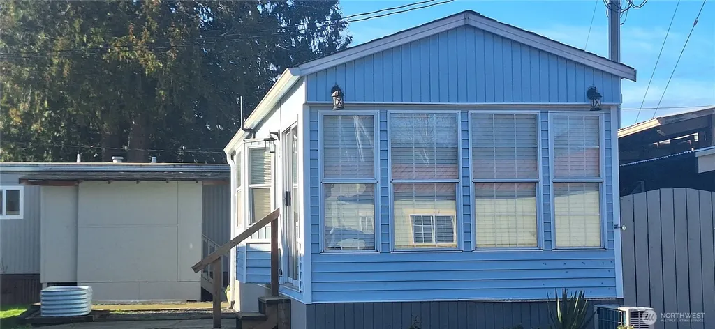 2400 Donovan Avenue Bellingham WA 98225