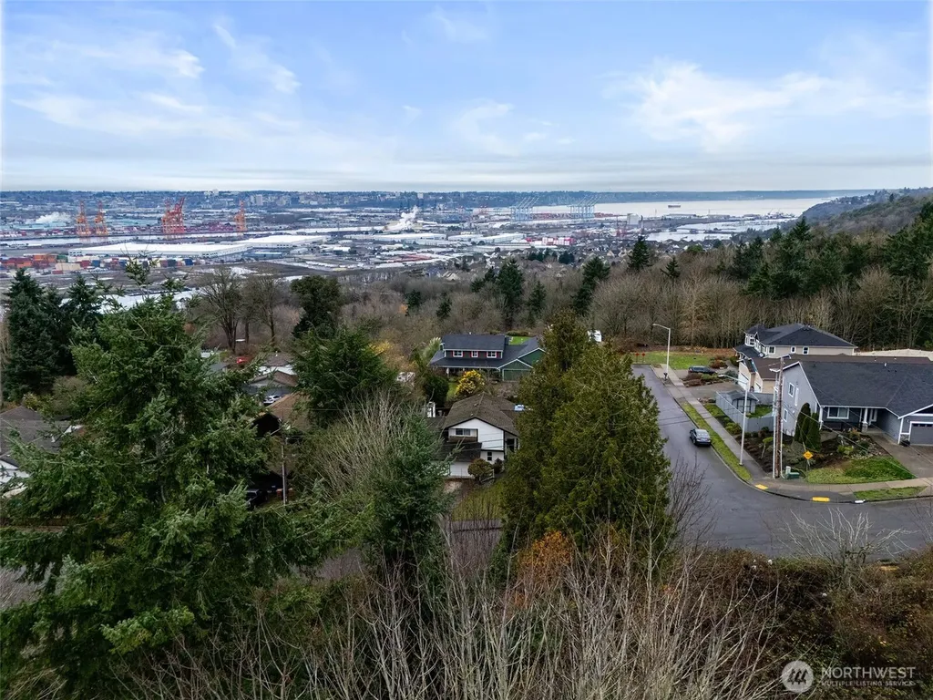 63 Xx 19th Street NE Tacoma WA 98422