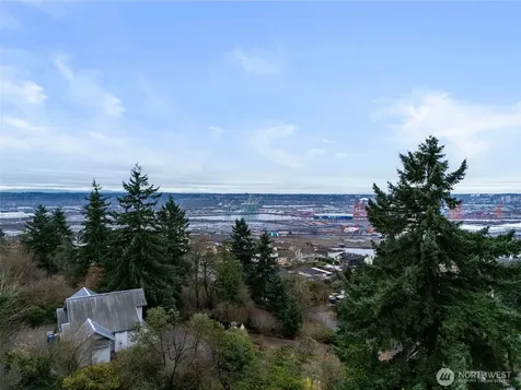 6306 19th Street NE Tacoma WA 98422