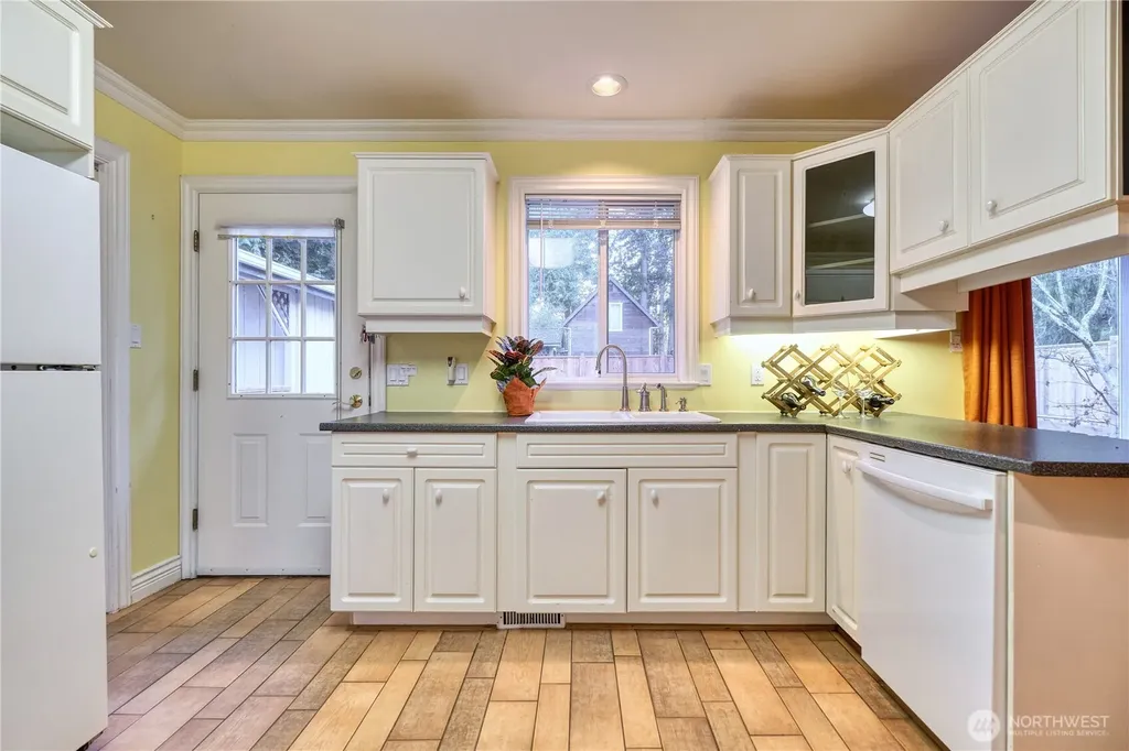 245 Shady Glen Avenue Point Roberts WA 98281