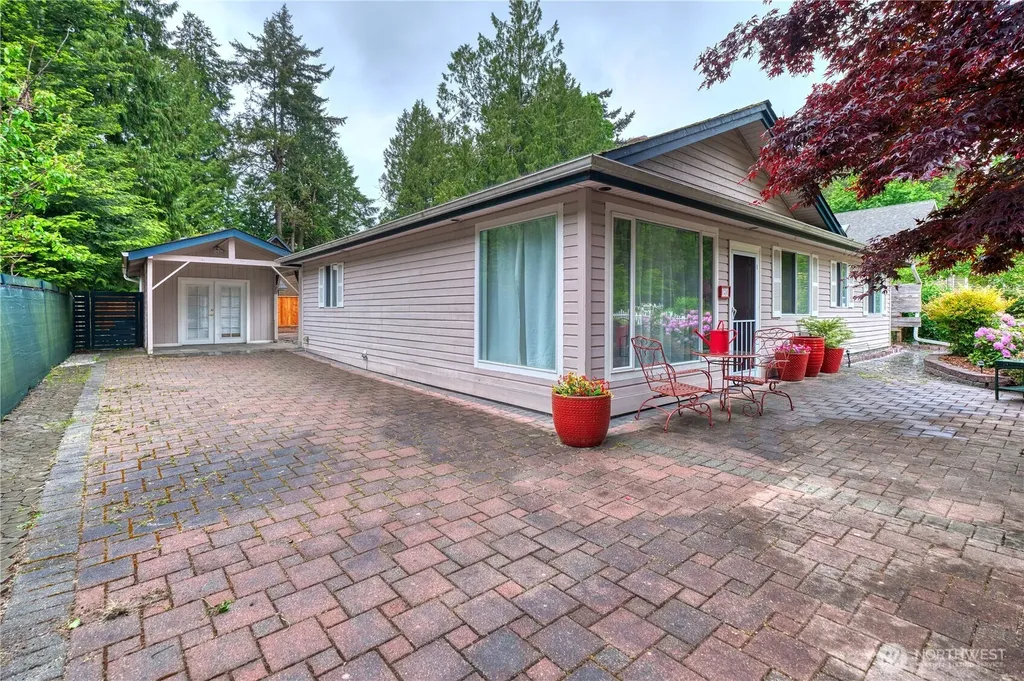 245 Shady Glen Avenue Point Roberts WA 98281