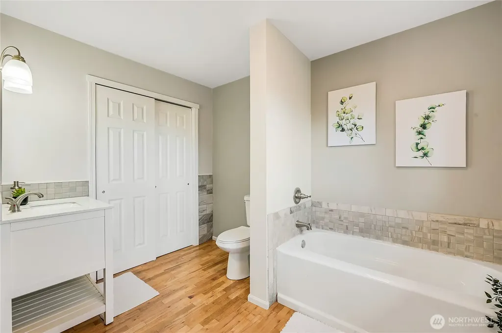 334 Sheridan Street Port Townsend WA 98368