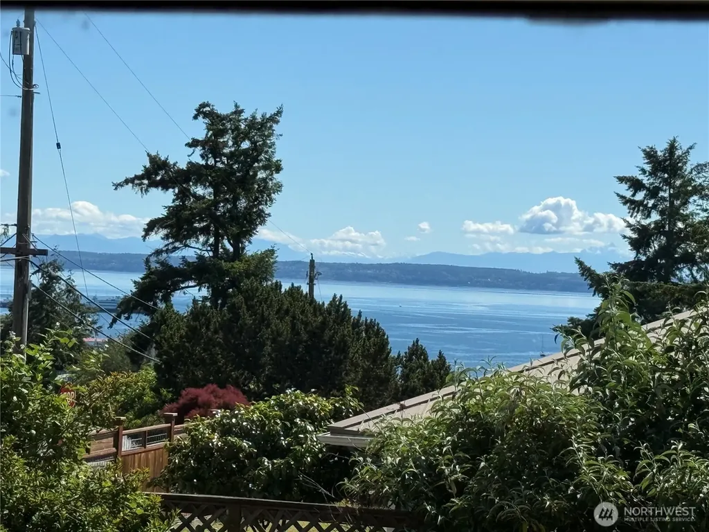 334 Sheridan Street Port Townsend WA 98368