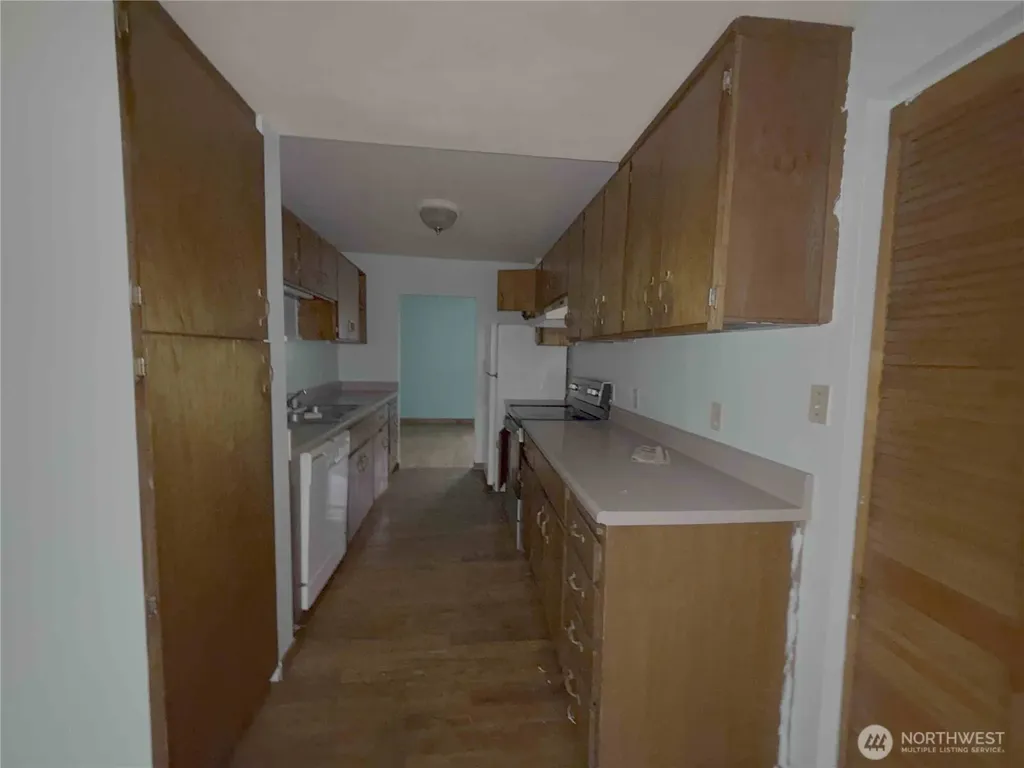 425 Sunnyhill Road W Bremerton WA 98312
