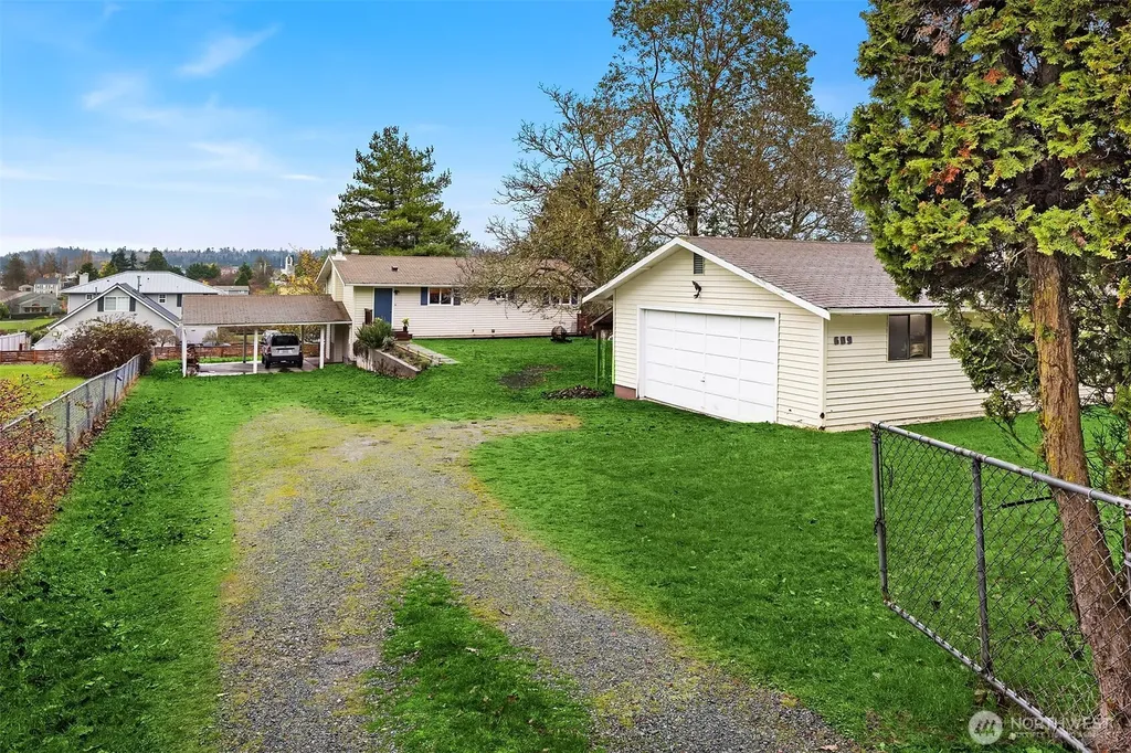 609 NW Broadway Street Coupeville WA 98239
