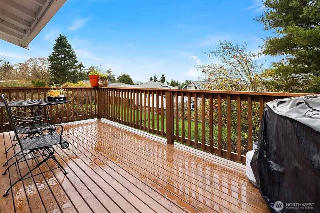 609 NW Broadway Street Coupeville WA 98239