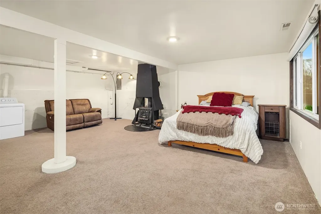 609 NW Broadway Street Coupeville WA 98239