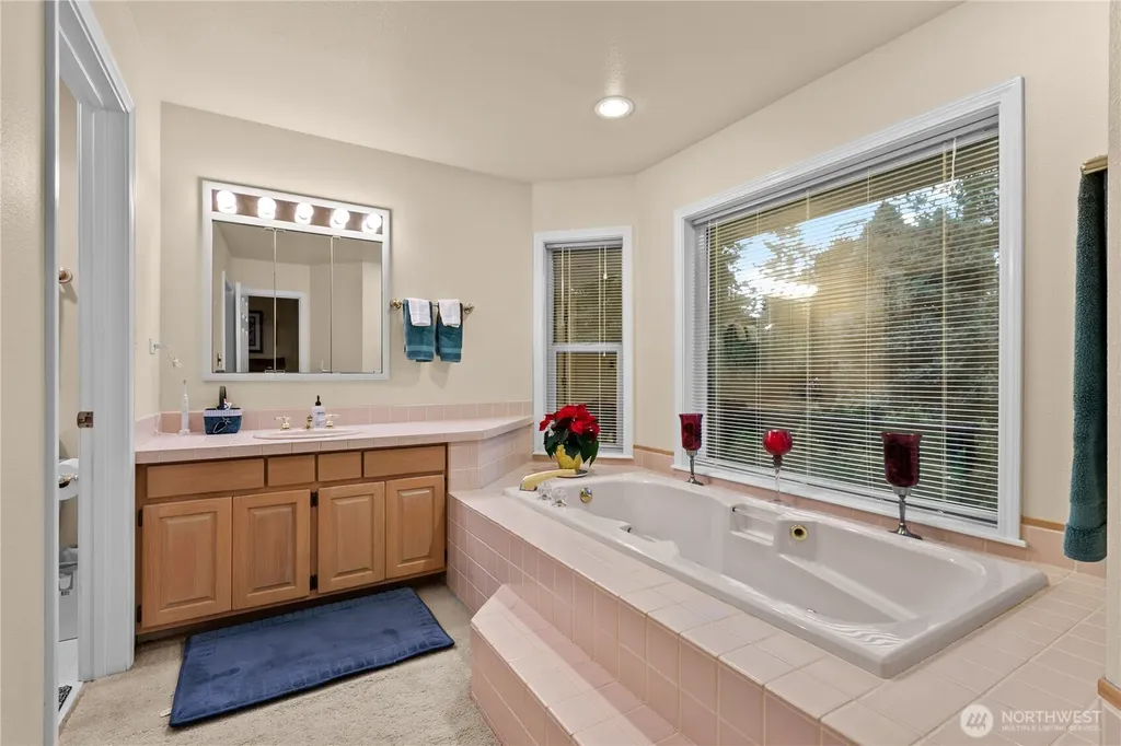 3836 Bay Lane Anacortes WA 98221