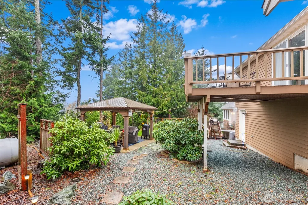 3836 Bay Lane Anacortes WA 98221