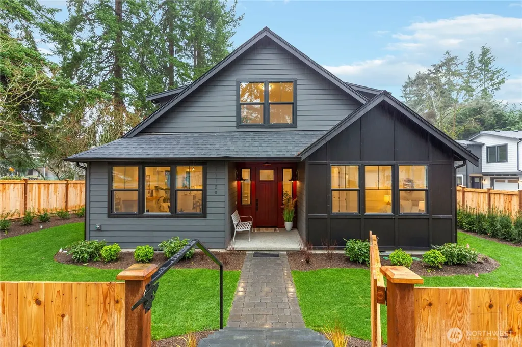 11128 116th Avenue NE Kirkland WA 98033