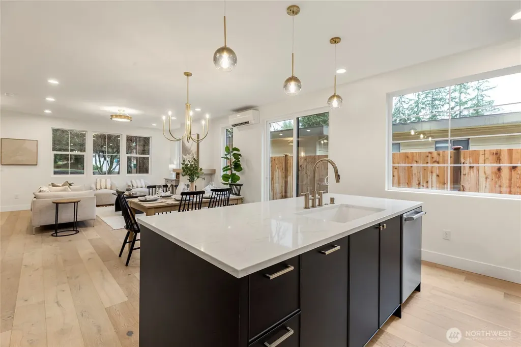 11607 NE 112th Street Kirkland WA 98033