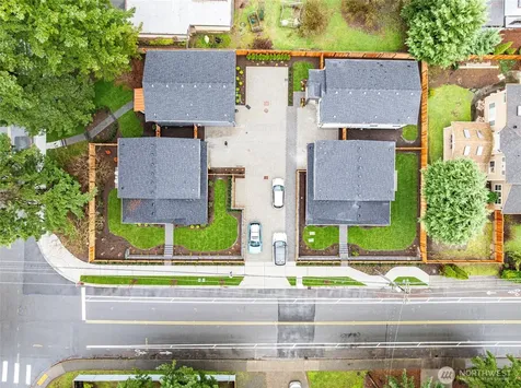 11607 NE 112th Street Kirkland WA 98033