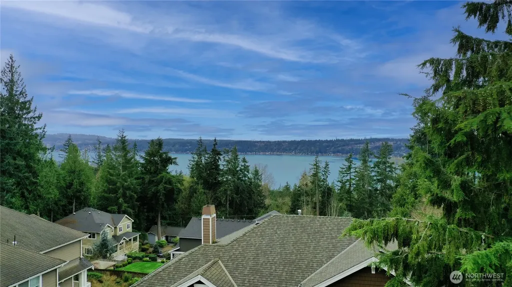 246 211th Place NE Sammamish WA 98074