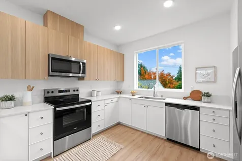 1417 SW 111th Lane Seattle WA 98146
