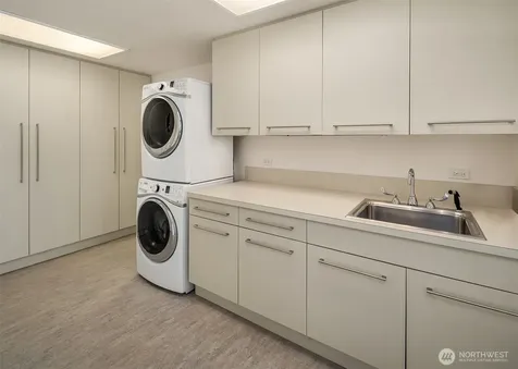 715 2nd Avenue Seattle WA 98104