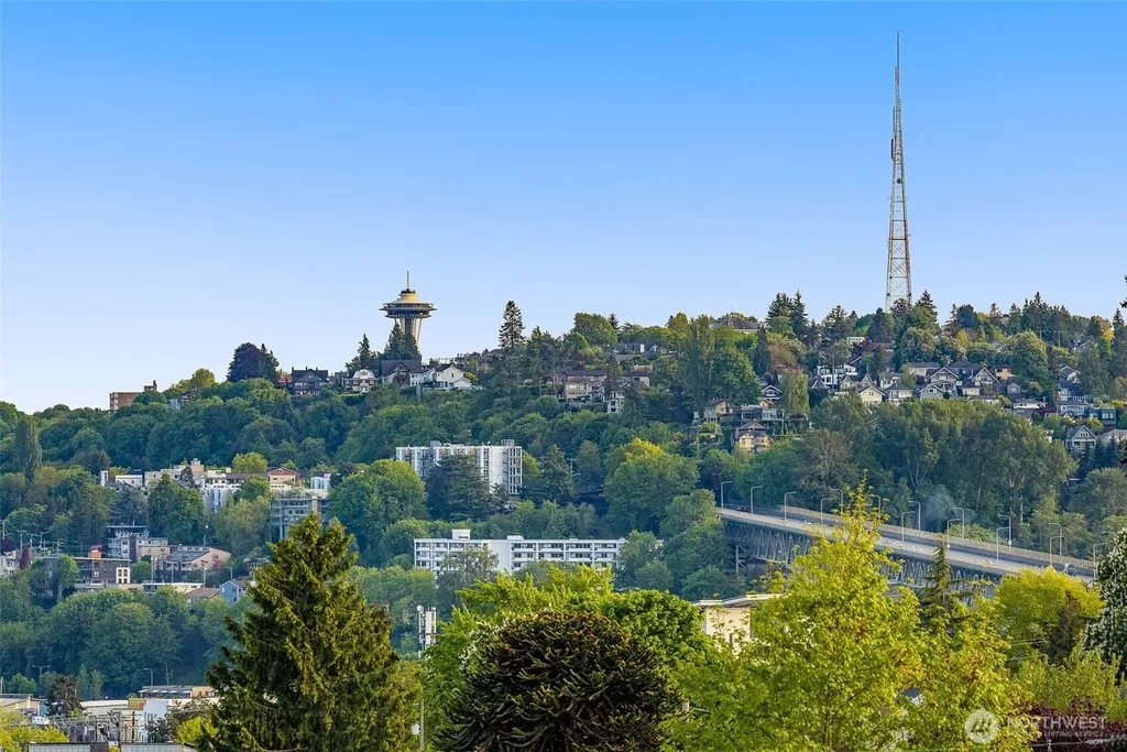 1203 N Allen Place Seattle WA 98103