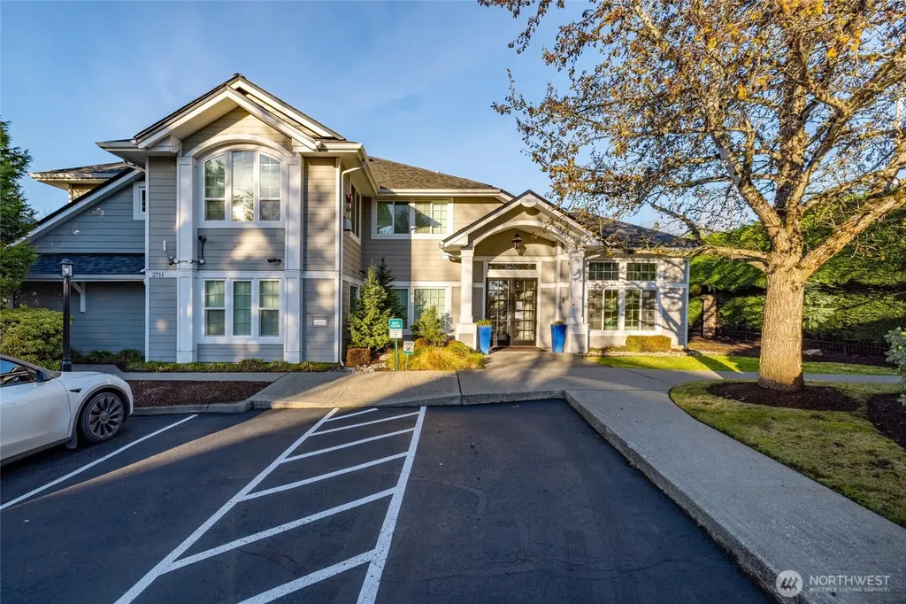 16125 Juanita-woodinville Way NE Bothell WA 98011