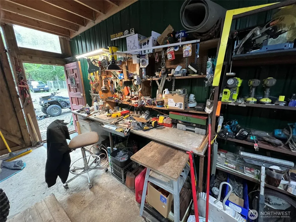 3910 E Harstine Island Road S Shelton WA 98584
