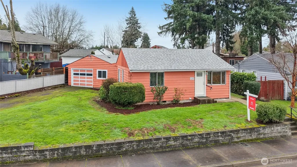 1311 E 32nd Vancouver WA 98661