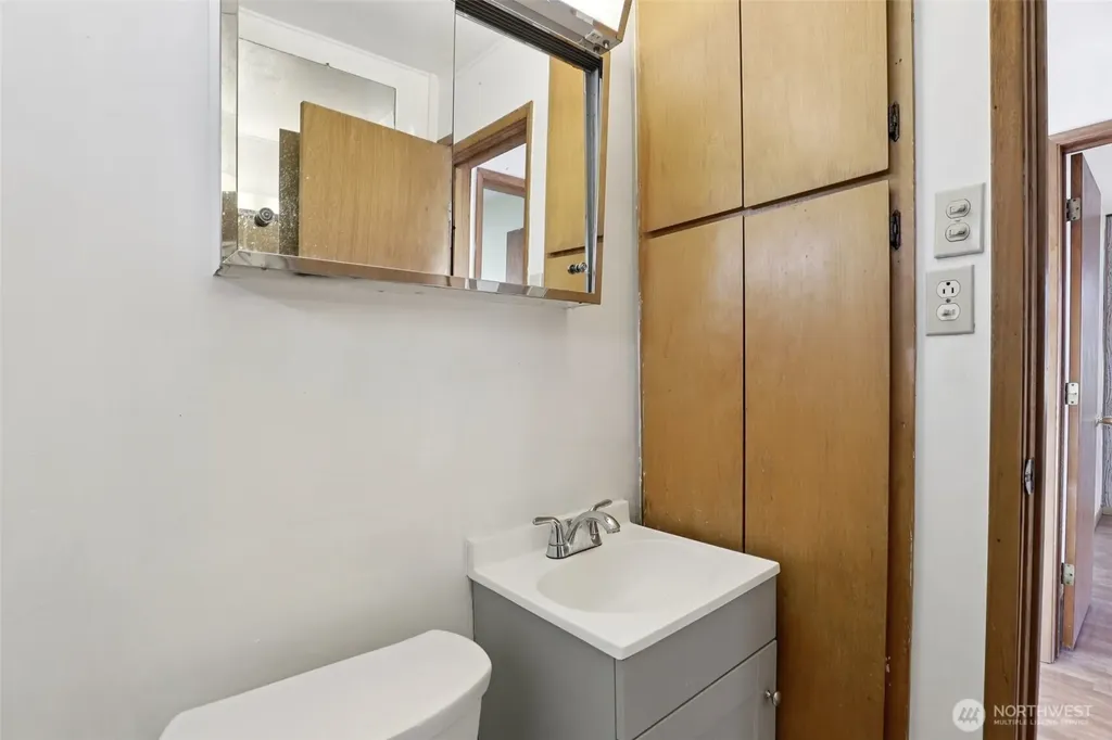 1311 E 32nd Vancouver WA 98661