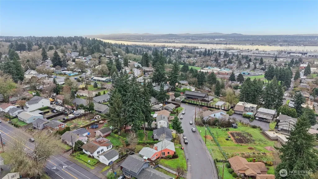 1311 E 32nd Vancouver WA 98661