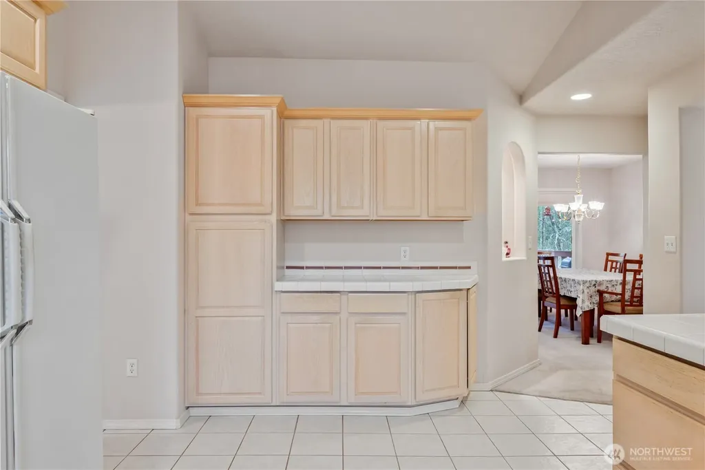 214 St. James Court Longview WA 98632