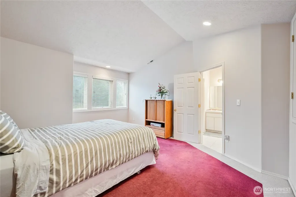 214 St. James Court Longview WA 98632
