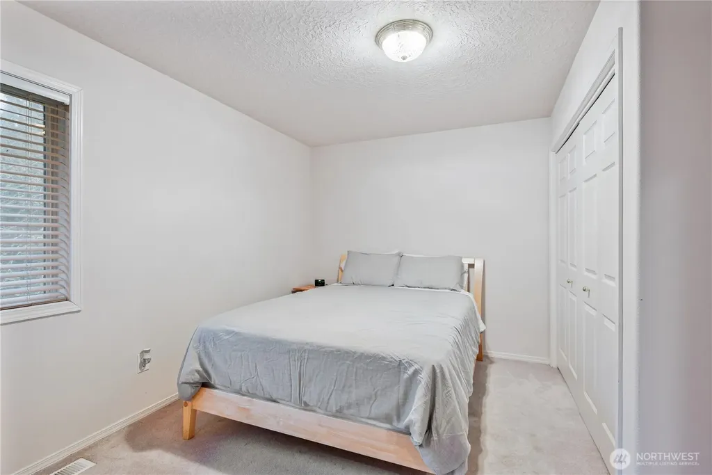 214 St. James Court Longview WA 98632