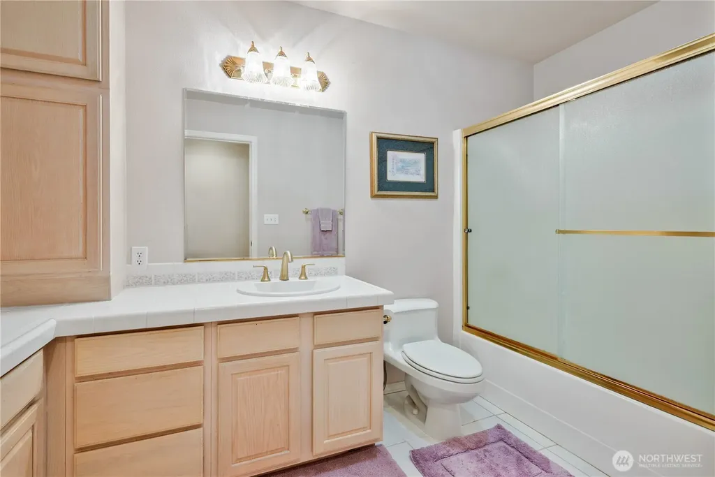 214 St. James Court Longview WA 98632