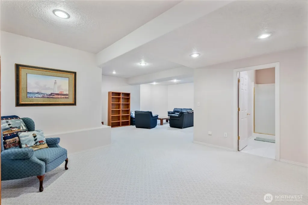 214 St. James Court Longview WA 98632
