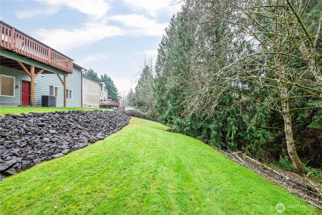 214 St. James Court Longview WA 98632