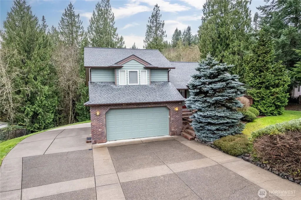 214 St. James Court Longview WA 98632