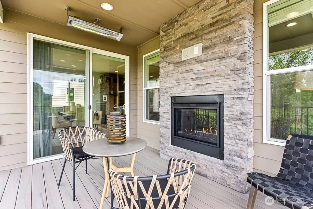 19507 81st Place NE Kenmore WA 98028