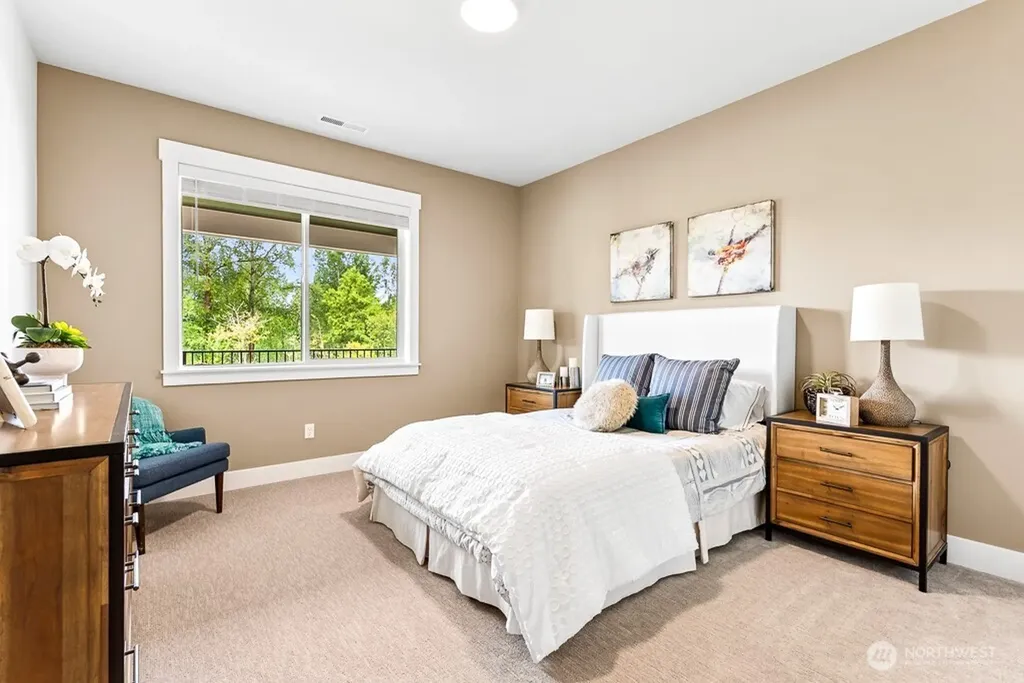 19507 81st Place NE Kenmore WA 98028