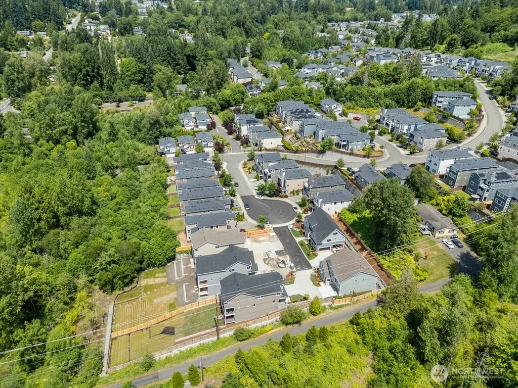19507 81st Place NE Kenmore WA 98028